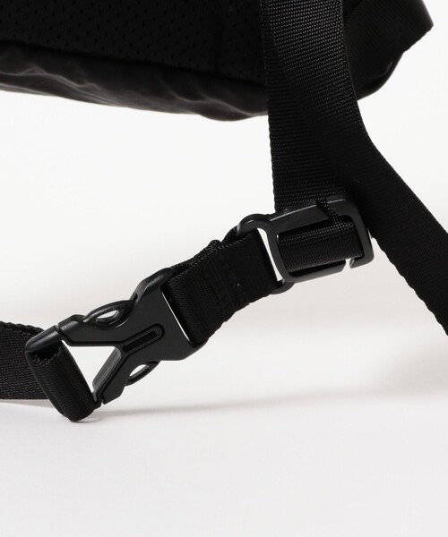C.P. COMPANY（シーピーカンパニー）の「C.P. Company / NYLON B CROSSBODY RUCKSAK（バックパック/リュック・メンズ・ミント/ブラック・ONE SIZE）」の6枚目の写真