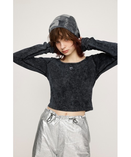 SLY(スライ)の「AGING LOGO RIB TOPS エージング ロゴ リブ トップス(Tシャツ/カットソー・レディース・カーキ/パープル/ライトブルー/ブラック・FREE)」の7枚目の写真