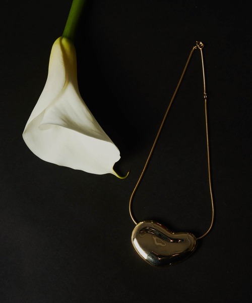 loni（ロニ）の「【金属アレルギー対応】Heart Leaf Choker/ハートリーフチョーカー（チョーカー・レディース・ゴールド/シルバー・FREE）」の3枚目の写真