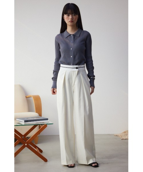 AZUL by moussy（アズールバイマウジー）の「オーバーラップトラウザーパンツ（その他パンツ・レディース・アイボリー/ブラック・SMALL/MEDIUM）」の5枚目の写真