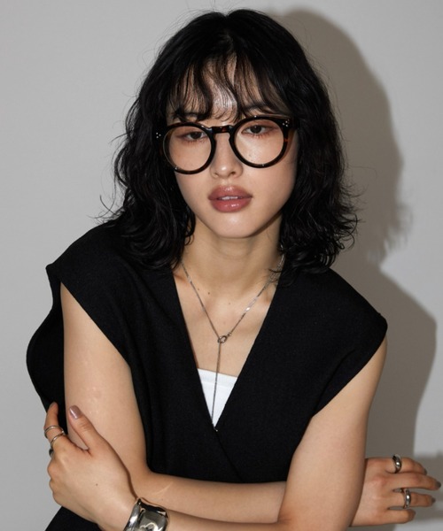 Aunt Marie's（アントマリーズ）の「ラウンドフレームメガネ/UVカット（メガネ・レディース・ブラウン/ブラック・FREE）」の2枚目の写真