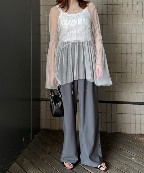 ISOOK(アイスー)の「【ISOOK / アイスー】ギャザーチュールペプラムブラウス / チュールトップス シアートップス ペプラムトップス きれいめ 結婚式 オケージョン ZOZOTOWN限定(シャツ/ブラウス・レディース・ホワイト/グレー/ブラック・FREE)」の5枚目の写真