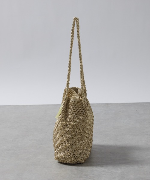 un dix cors（アンディコール）の「メタリック柄編みロングハンドルトートバッグ（トートバッグ・レディース・ゴールド/シルバー・FREE）」の4枚目の写真