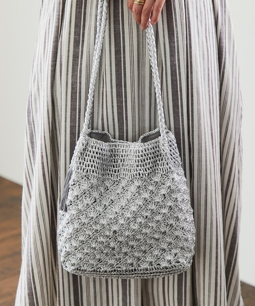un dix cors（アンディコール）の「メタリック柄編みロングハンドルトートバッグ（トートバッグ・レディース・ゴールド/シルバー・FREE）」の17枚目の写真