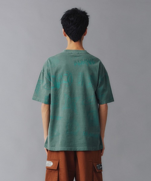 XLARGE（エクストララージ）の「ALLOVER PRINTED S/S POCKET TEE