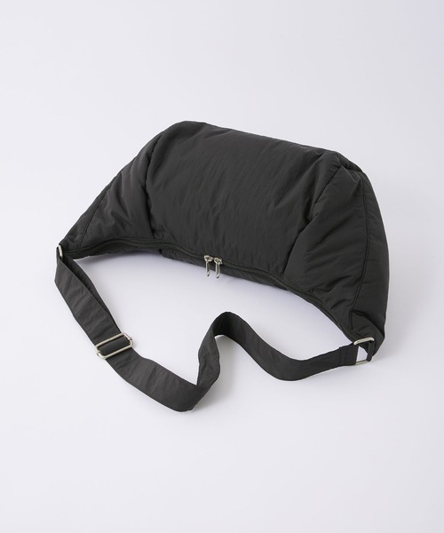 MONO-MART（モノマート）の「バナナラウンドショルダーバッグ（ショルダーバッグ・レディース・オフホワイト/ナチュラル/グレイッシュブルー/グレー/ブラック/オリーブ/アイボリー/チャコール/ブラック系・FREE）」の17枚目の写真