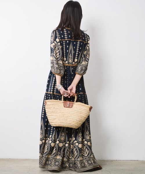 セール】エスニックパネルプリントマキシワンピース ＜大きいサイズ有