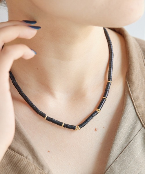 ear PAPILLONNER（イアパピヨネ）の「《ハウライト》ポイントヒシ