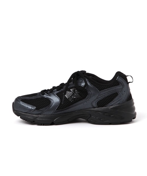 EU,US NEW BALANCE（イーユーユーエスニューバランス）の「【セレクト・一部店舗限定】New Balance_MR530PB（スニーカー・レディース・ブラック・MEDIUM/LARGE）」の2枚目の写真