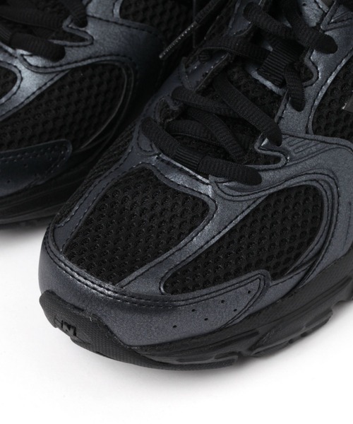 EU,US NEW BALANCE（イーユーユーエスニューバランス）の「【セレクト・一部店舗限定】New Balance_MR530PB（スニーカー・レディース・ブラック・MEDIUM/LARGE）」の6枚目の写真