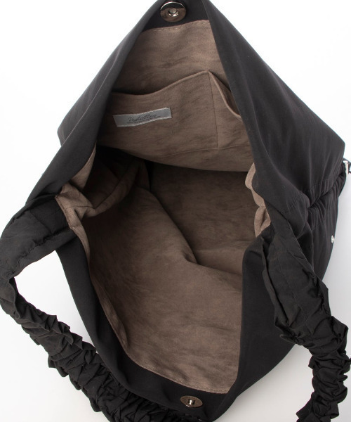 cache cache(カシュ カシュ)の「カシュカシュ cachecache / ビジュー付きワンハンドルトート(トートバッグ・レディース・ブラック/ベージュ系その他/グレー・FREE)」の21枚目の写真