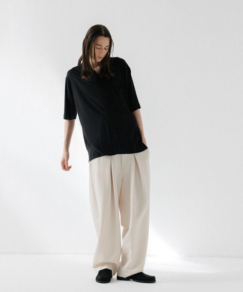 ADAM ET ROPE'(アダムエロペ)の「ミックスリネン スラブ 天竺 レギュラーカラー ショートスリーブシャツ / ロングシーズン着用可能(シャツ/ブラウス・メンズ・ブラック/グレー・L/M)」の13枚目の写真