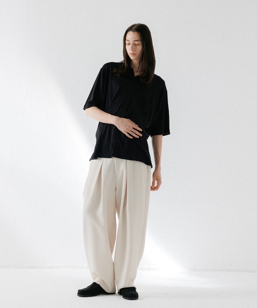 ADAM ET ROPE'(アダムエロペ)の「ミックスリネン スラブ 天竺 レギュラーカラー ショートスリーブシャツ / ロングシーズン着用可能(シャツ/ブラウス・メンズ・ブラック/グレー・L/M)」の14枚目の写真