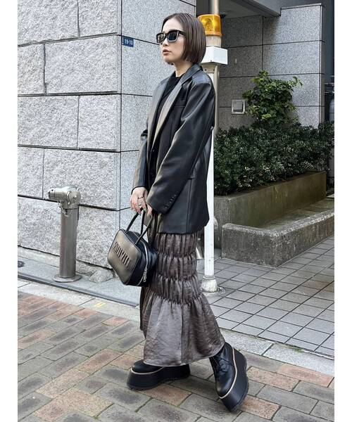 MURUA（ムルーア）の「フェイクレザーボストンバッグ（ボストンバッグ・レディース・キャメル/ブラック・FREE）」の10枚目の写真