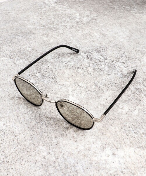 Stutostein Nolley's（シュテットシュタインノーリーズ）の「LUCAS ラウンド/ボストン カラーレンズ サングラス（サングラス・メンズ・ブラック・FREE）」の9枚目の写真