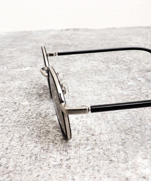 Stutostein Nolley's（シュテットシュタインノーリーズ）の「LUCAS ラウンド/ボストン カラーレンズ サングラス（サングラス・メンズ・ブラック・FREE）」の12枚目の写真