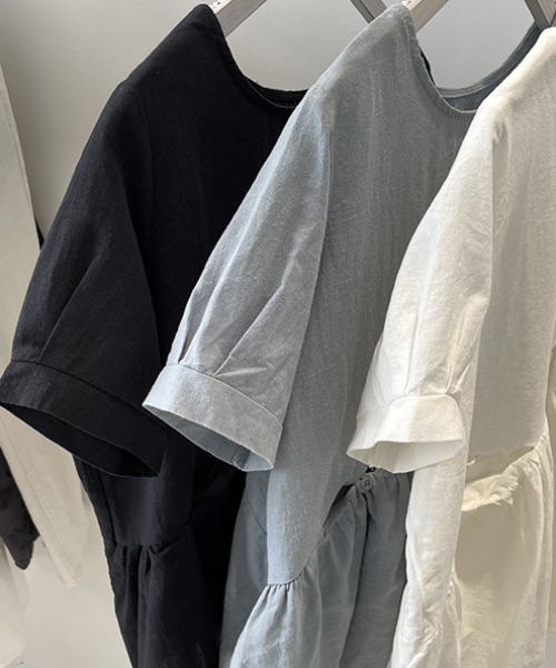 deux amour（ドゥーザムール）の「アシメギャザー半袖ブラウス（Tシャツ/カットソー・レディース・ブラック/グレー/アイボリー・FREE）」の12枚目の写真