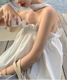 オフショルギャザーフリルトップス