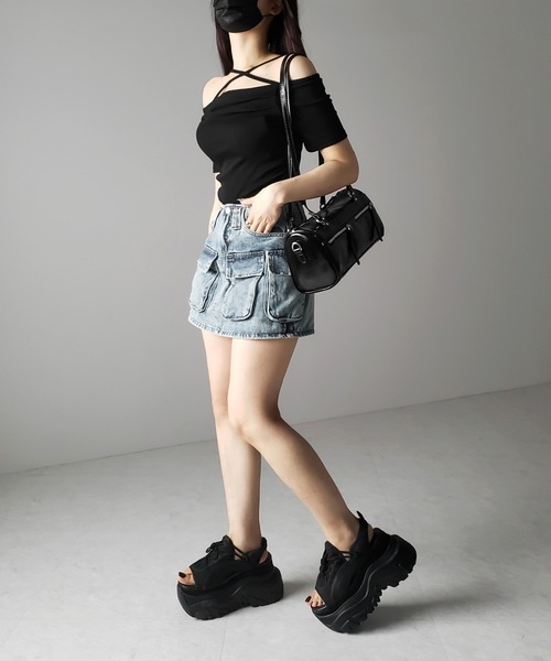 me+em select（ミームセレクト）の「※※【 ３size 】 ３ポケットカーゴデニムミニスカートパンツ ／ 3-pocket cargo denim mini skirt pants（デニムスカート・レディース・ブルー・SMALL/MEDIUM/LARGE）」の4枚目の写真
