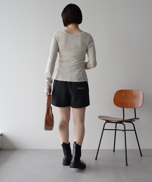 earth music&ecology(アースミュージックアンドエコロジー)の「ラメリブカーディガン(カーディガン/ボレロ・レディース・アイボリー/サックスブルー/ブラウン/ライトグレー・FREE)」の11枚目の写真