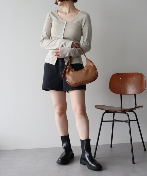 earth music&ecology(アースミュージックアンドエコロジー)の「ラメリブカーディガン(カーディガン/ボレロ・レディース・アイボリー/サックスブルー/ブラウン/ライトグレー・FREE)」の12枚目の写真