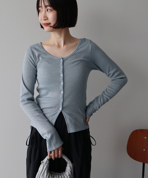 earth music&ecology(アースミュージックアンドエコロジー)の「ラメリブカーディガン(カーディガン/ボレロ・レディース・アイボリー/サックスブルー/ブラウン/ライトグレー・FREE)」の8枚目の写真