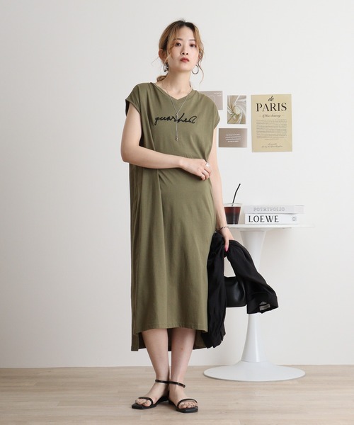 atONE（アットワン）の「フロント刺繍Vネックカットワンピース（ワンピース・レディース・ブラック/カーキ/モカ・M）」の3枚目の写真
