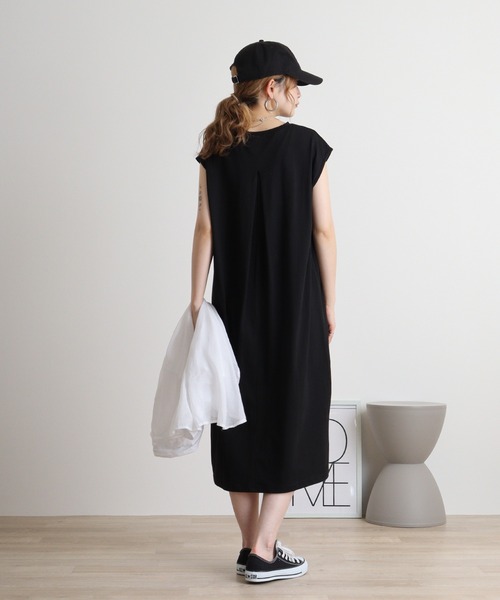 atONE（アットワン）の「フロント刺繍Vネックカットワンピース（ワンピース・レディース・ブラック/カーキ/モカ・M）」の8枚目の写真