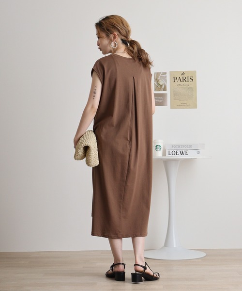 atONE（アットワン）の「フロント刺繍Vネックカットワンピース（ワンピース・レディース・ブラック/カーキ/モカ・M）」の13枚目の写真