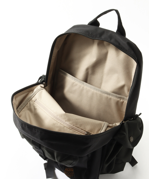 FILSON(フィルソン)の「FILSON 77988 Surveyor 30L Backpack(バックパック/リュック・メンズ・カーキ/ブラック・FREE)」の7枚目の写真