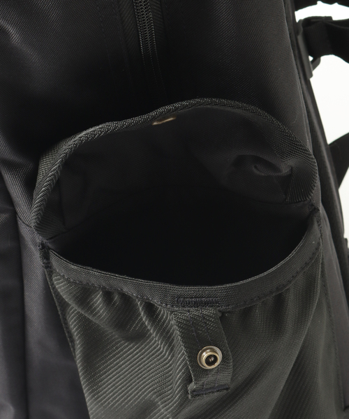 FILSON(フィルソン)の「FILSON 77988 Surveyor 30L Backpack(バックパック/リュック・メンズ・カーキ/ブラック・FREE)」の14枚目の写真