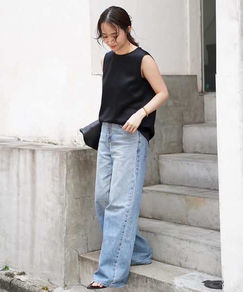 Deuxieme Classe(ドゥーズィエムクラス)の「Minimal Satin ブラウス(シャツ/ブラウス・レディース・ネイビー/ブラック・FREE)」の6枚目の写真