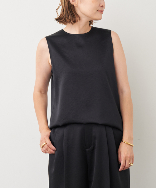 Deuxieme Classe(ドゥーズィエムクラス)の「Minimal Satin ブラウス(シャツ/ブラウス・レディース・ネイビー/ブラック・FREE)」の8枚目の写真