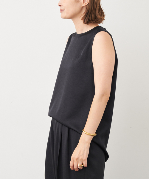 Deuxieme Classe(ドゥーズィエムクラス)の「Minimal Satin ブラウス(シャツ/ブラウス・レディース・ネイビー/ブラック・FREE)」の9枚目の写真