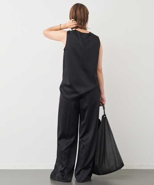 Deuxieme Classe(ドゥーズィエムクラス)の「Minimal Satin ブラウス(シャツ/ブラウス・レディース・ネイビー/ブラック・FREE)」の13枚目の写真
