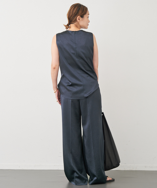 Deuxieme Classe(ドゥーズィエムクラス)の「Minimal Satin ブラウス(シャツ/ブラウス・レディース・ネイビー/ブラック・FREE)」の22枚目の写真
