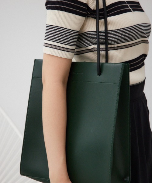 AZUL by moussy（アズールバイマウジー）の「ナローハンドルショッパーバッグ（トートバッグ・レディース・ブラック/バーガンディー/グリーン/シルバー・FREE）」の3枚目の写真