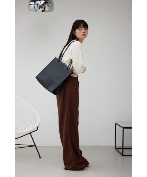 AZUL by moussy（アズールバイマウジー）の「ナローハンドルショッパーバッグ（トートバッグ・レディース・ブラック/バーガンディー/グリーン/シルバー・FREE）」の11枚目の写真