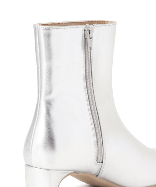 N.（N. Natural Beauty Basic）（エヌエヌナチュラルビューティーベーシック）の「◆センターシームショートブーツ（ブーツ・レディース・ブラック/シルバー・22.5/23.5/24.5）」の16枚目の写真