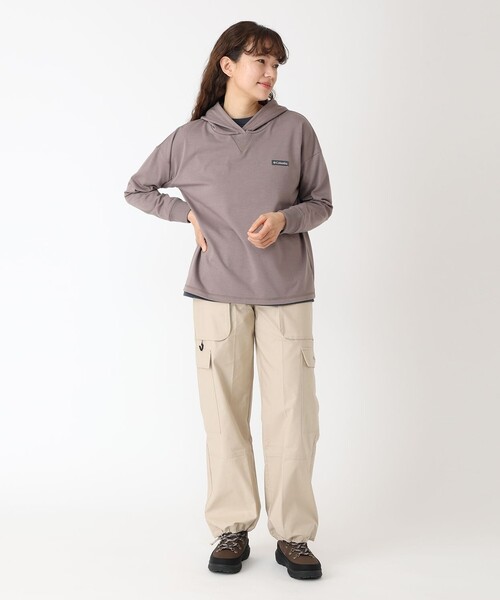 Columbia(コロンビア)の「Columbia/ウィメンズ リラクシングモーメント ロングスリーブ フーディ UVカット 速乾/コロンビア(パーカー・レディース・アッシュグレー/ダークネイビー/ブラウン/ブラック/ダークブラウン/グリーン・M/XL/S/L)」の17枚目の写真