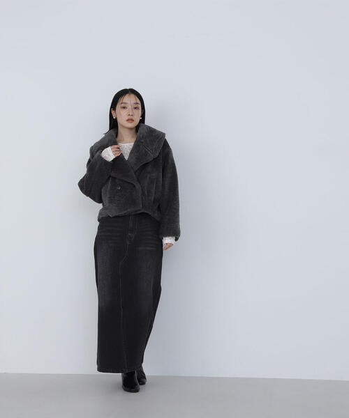 NATURAL BEAUTY BASIC（ナチュラルビューティーベーシック）の「フロントスリットナローデニムスカート（デニムスカート・レディース・ブラック/ブルー・SMALL/MEDIUM）」の4枚目の写真