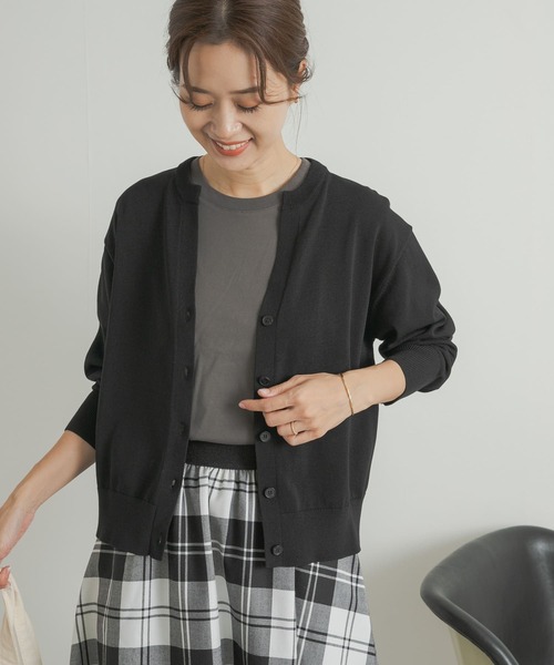 URBAN RESEARCH DOORS（アーバンリサーチドアーズ）の「ドライタッチキーネックカーディガン（カーディガン/ボレロ・レディース・ブルー系その他/ピンク/ブラック・MEDIUM）」の1枚目の写真