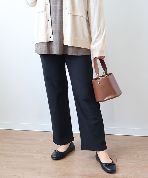 MB mint breeze(エムビーミントブリーズ)の「【L~6L 大きいサイズ】ストレッチストレートパンツ(その他パンツ・レディース・ブラック/カーキ/ベージュ/ネイビー・LL/3L/4L/L/5L/6L)」の2枚目の写真