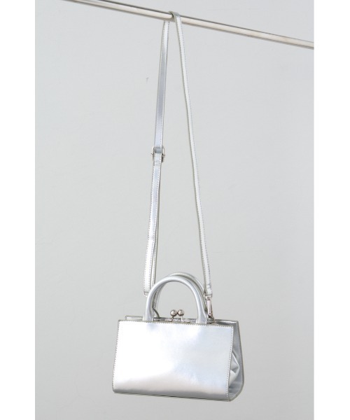 AZUL by moussy(アズールバイマウジー)の「メタルフレームミニバッグ(ハンドバッグ・レディース・シルバー/マジェンタ/ブラック・FREE)」の6枚目の写真