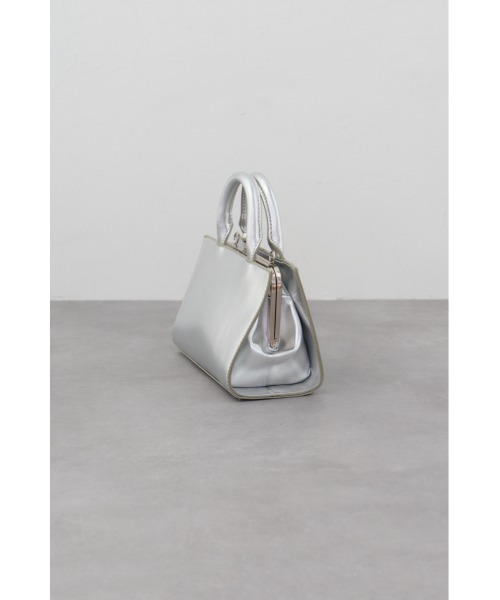 AZUL by moussy(アズールバイマウジー)の「メタルフレームミニバッグ(ハンドバッグ・レディース・シルバー/マジェンタ/ブラック・FREE)」の7枚目の写真