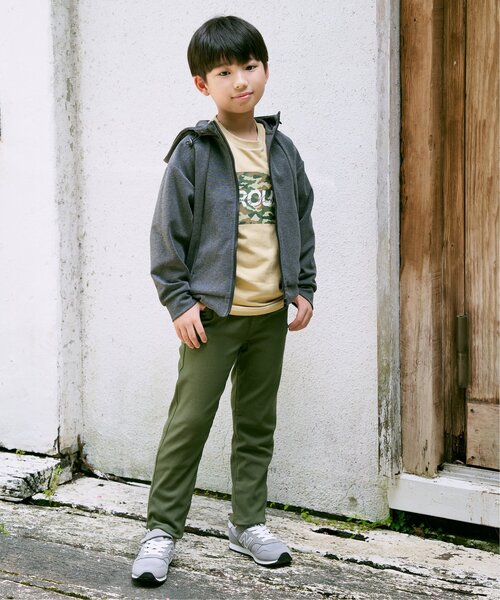 ikka（イッカ）の「【親子コーデ】テックストレッチパーカー（120~160cm）（パーカー・キッズ・チャコールグレー/ブラック・160/150/140/130/120）」の7枚目の写真