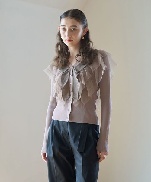 YECCA VECCA(イェッカヴェッカ)の「ラッフルレイヤードカーディガン(カーディガン/ボレロ・レディース・ライトグレー/ベージュ/ブラック・FREE)」の5枚目の写真