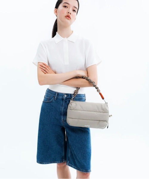 Topologie（トポロジー）の「Topologie/トポロジー   Bottle Sacoche Large Puffer ボトルサコッシュ【バッグ単体】（ショルダーバッグ・メンズ・ブラック/ベージュ・F）」の22枚目の写真