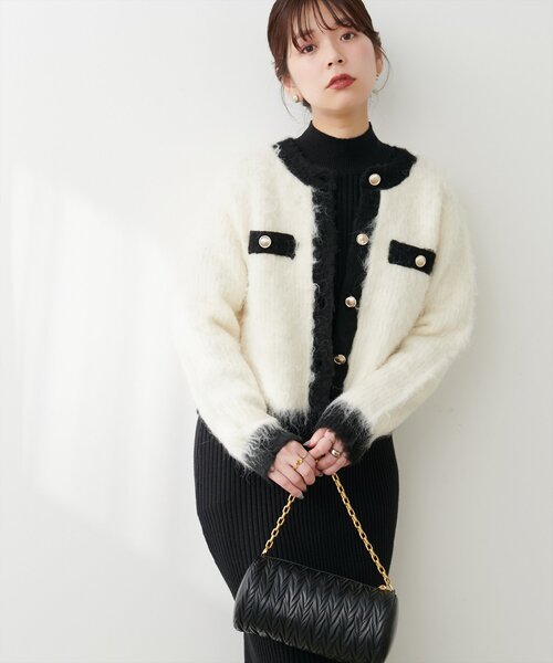 natural couture（ナチュラルクチュール）の「ほわほわ金釦ポケ付きカーディガン（カーディガン/ボレロ・レディース・モカ/ブルー/アイボリー/ブラック・FREE）」の6枚目の写真