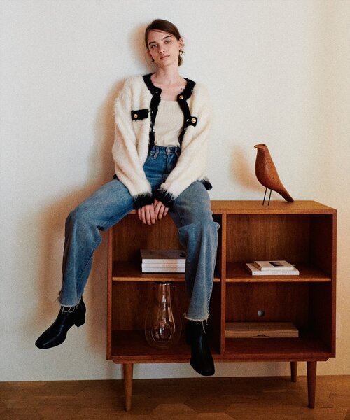 natural couture（ナチュラルクチュール）の「ほわほわ金釦ポケ付きカーディガン（カーディガン/ボレロ・レディース・モカ/ブルー/アイボリー/ブラック・FREE）」の12枚目の写真